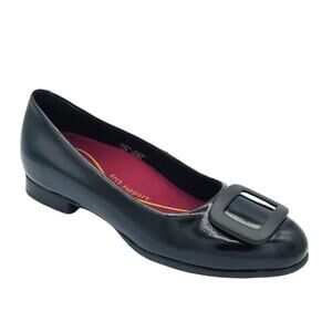 NWOT Munro Black Gianna Flats –Sz 9.5W
